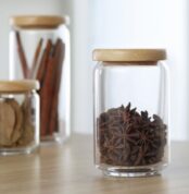 kotak penyimpanan dapur hotel yang bagus