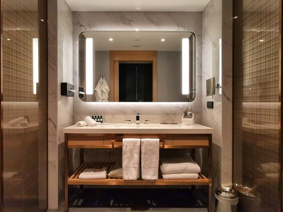 perlengkapan kamar mandi hotel